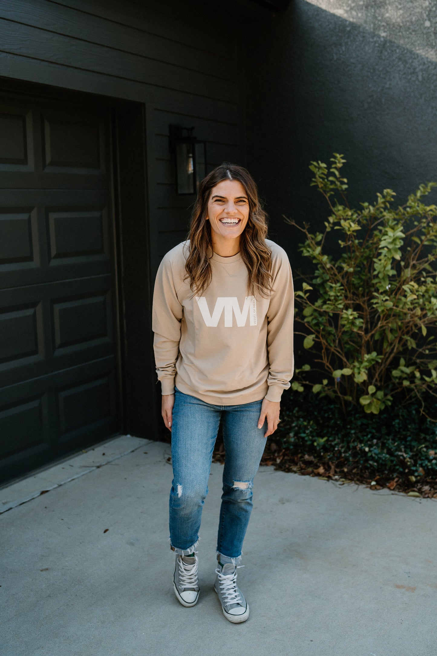 Cream long sleeve sweatshirt VM logo