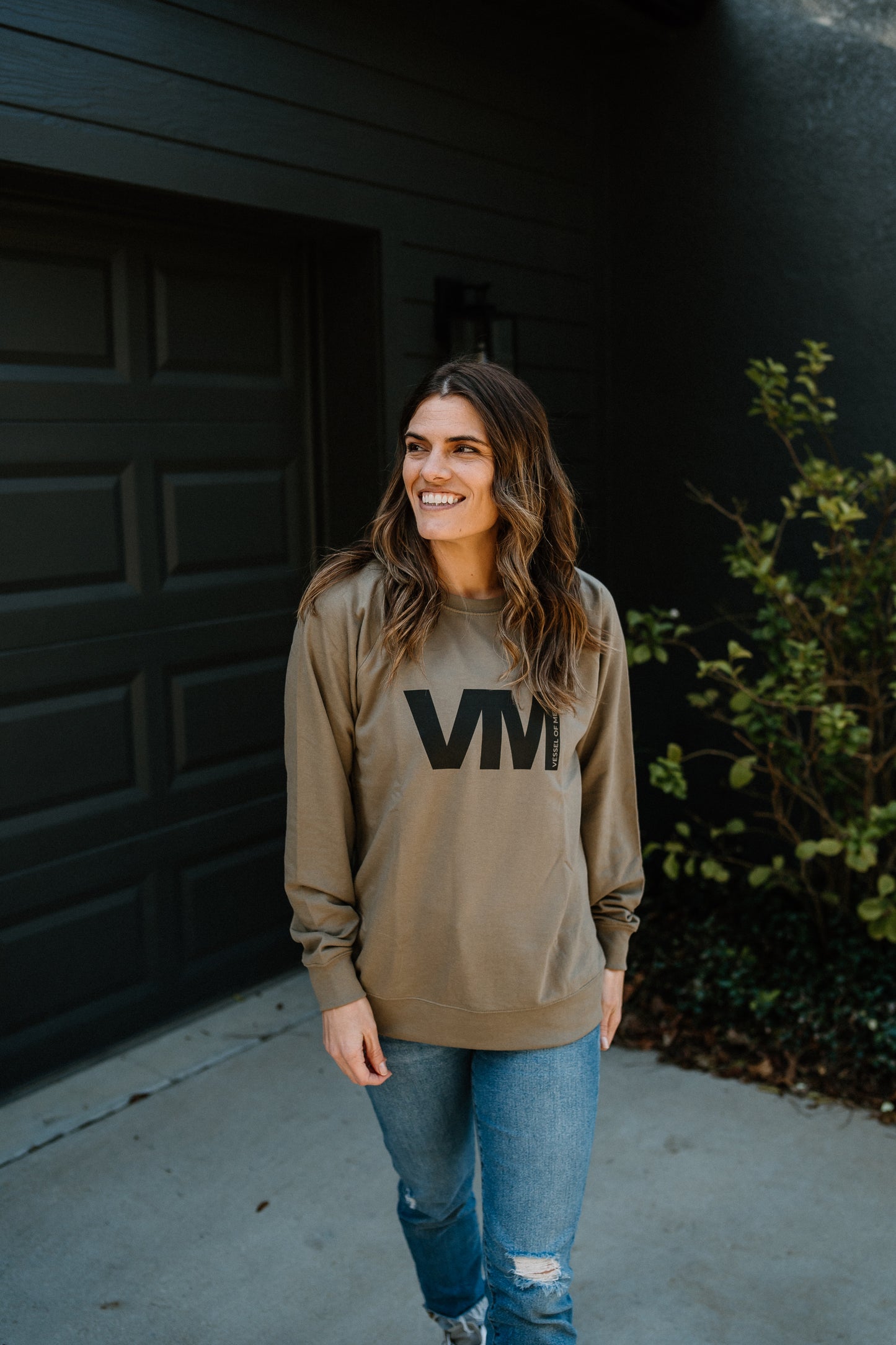 Green long sleeve sweatshirt VM logo